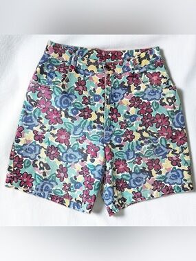 Vintage Floral Multi-Color High-Rise Women’s Shorts
